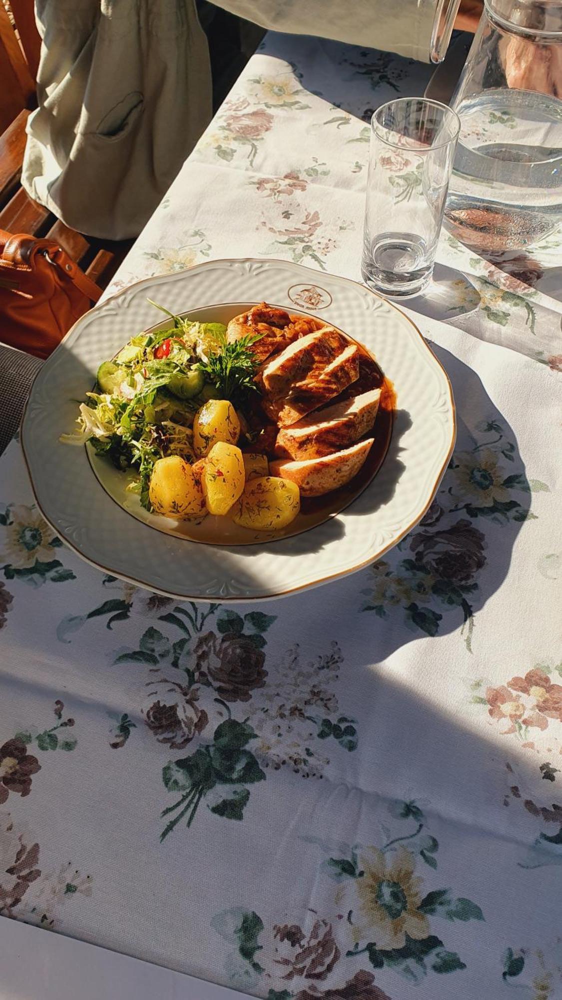 Bed and Breakfast Dwór Anna Ciecierzyn Zewnętrze zdjęcie