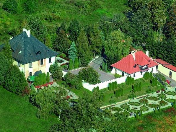Bed and Breakfast Dwór Anna Ciecierzyn Zewnętrze zdjęcie