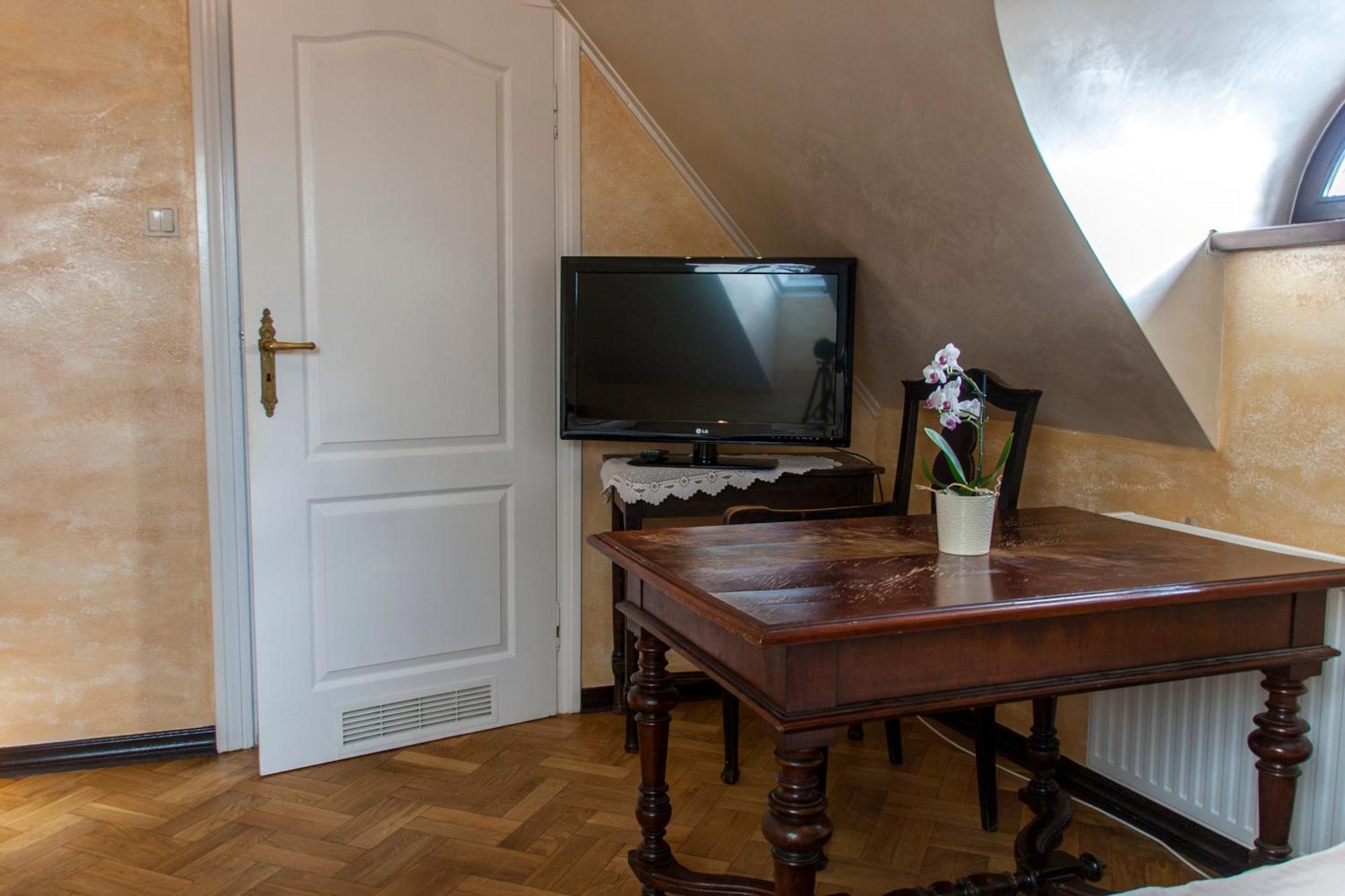 Bed and Breakfast Dwór Anna Ciecierzyn Pokój zdjęcie