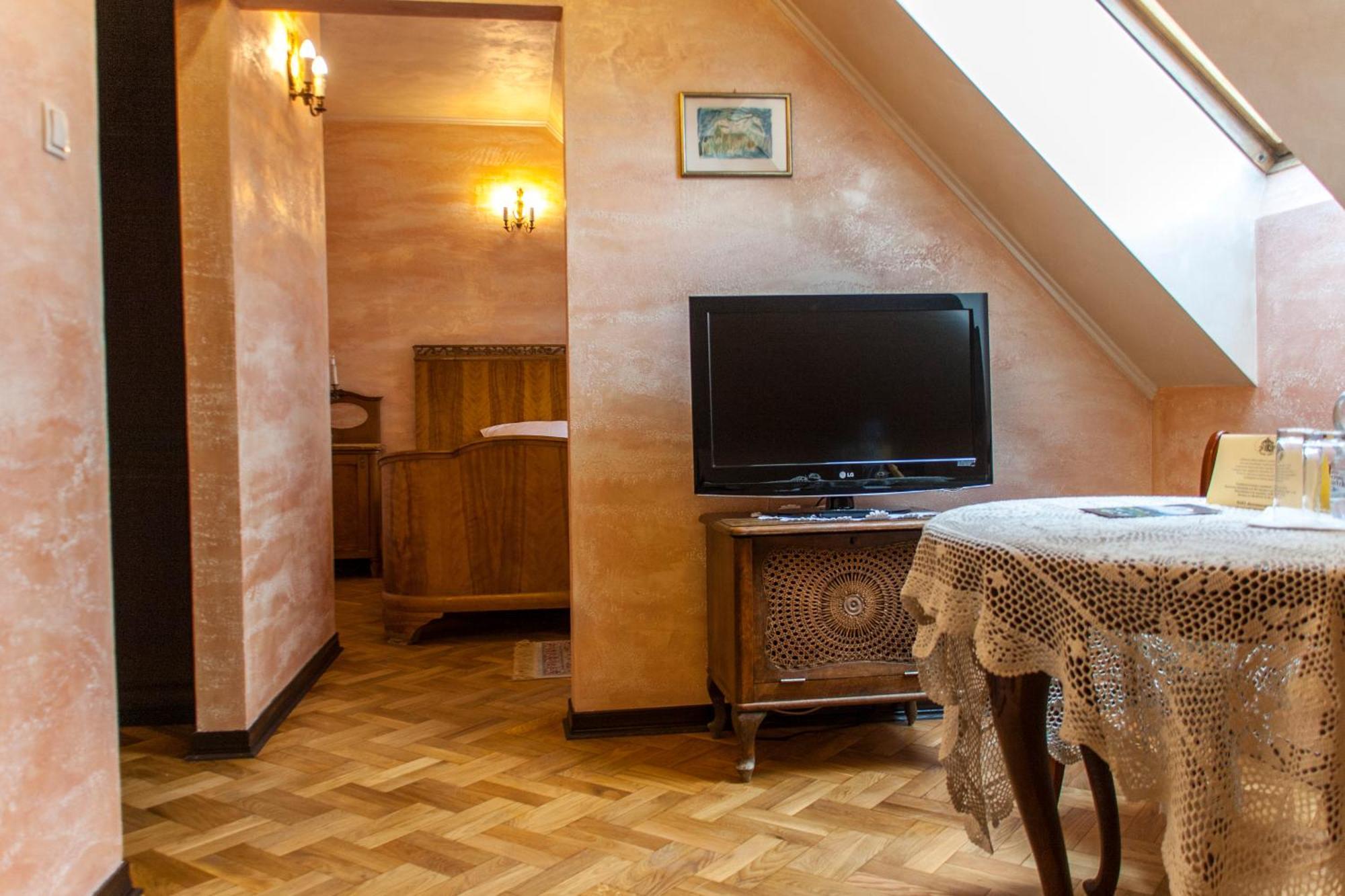 Bed and Breakfast Dwór Anna Ciecierzyn Pokój zdjęcie