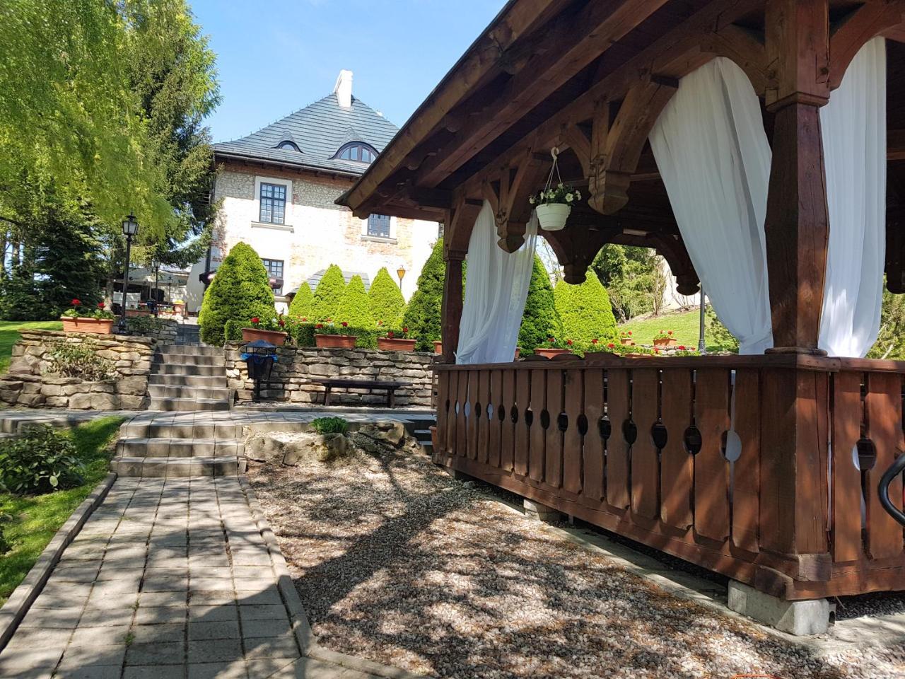 Bed and Breakfast Dwór Anna Ciecierzyn Zewnętrze zdjęcie